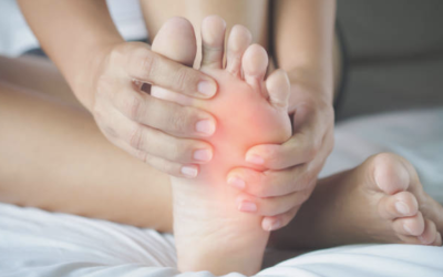 ¿Dolor de pies al caminar? ¡Estas pueden ser las razones!